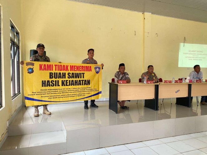 
Respon Kapolsek Tentang Sosialisasi UU Antisipasi Pencurian Buah Sawit 