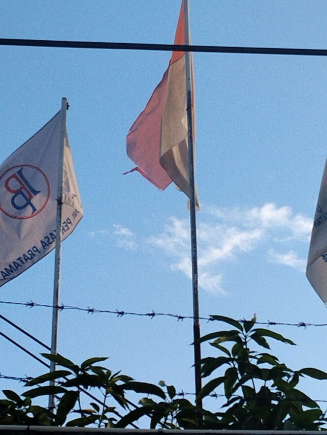 
GPAB Laporkan PT. IPP Ke Mabes Polri Terkait Seringnya Bendera Robek Berkibar, Polisi di Minta Tindak Tegas Sesuai UU