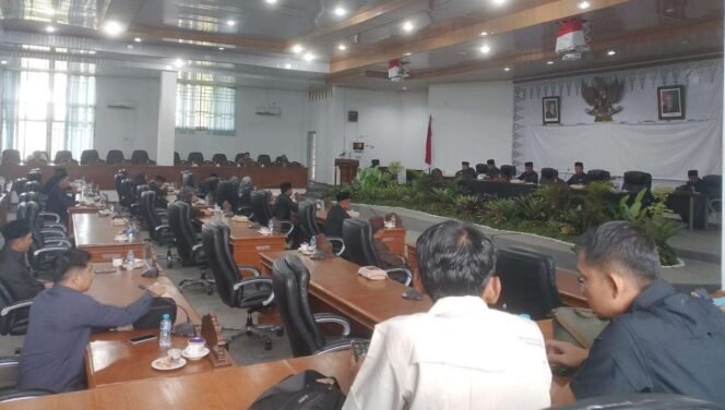
Bupati Bangka Ferry Insani Hadiri Rapat Paripurna Penyampaian Laporan LKPJ Bupati T.A 2025