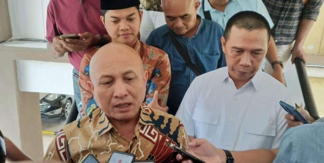 
Ketua DPRD Babel Didit Menggelar Pertemuan Khusus Dengan Pj Sekda Babel Fery Afriyanto