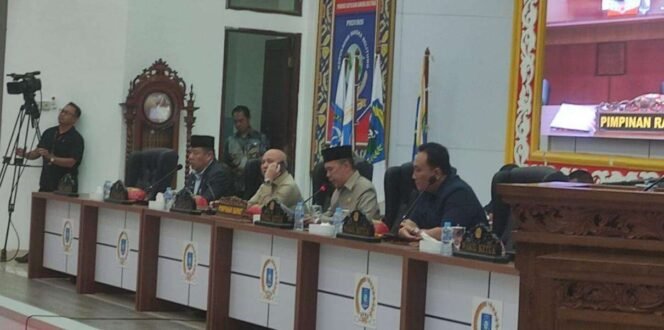 
Partai NasDem DPRD Babel Menggelar Rapat Internal Bahas LKPJ Gubernur T.A 2025