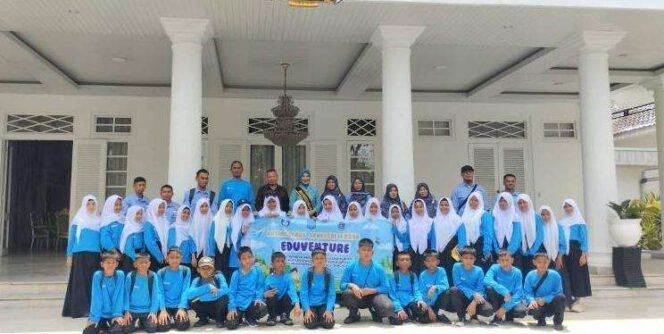 
Pemkot Pangkalpinang Menerima Kunjungan Edukatif dari Siswa SDN 16 Koba Kurau Barat