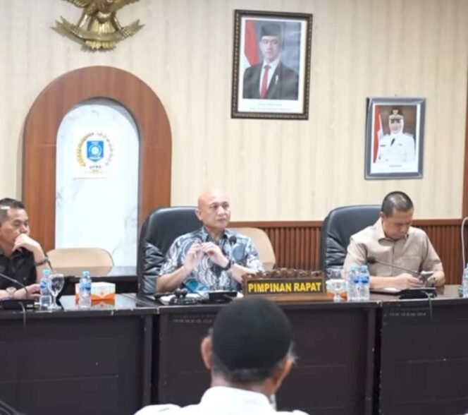 
Dinamika Harga TBS Babel di Bahas Dalam Rapat Banmus DPRD Babel di Pimpin Didit 