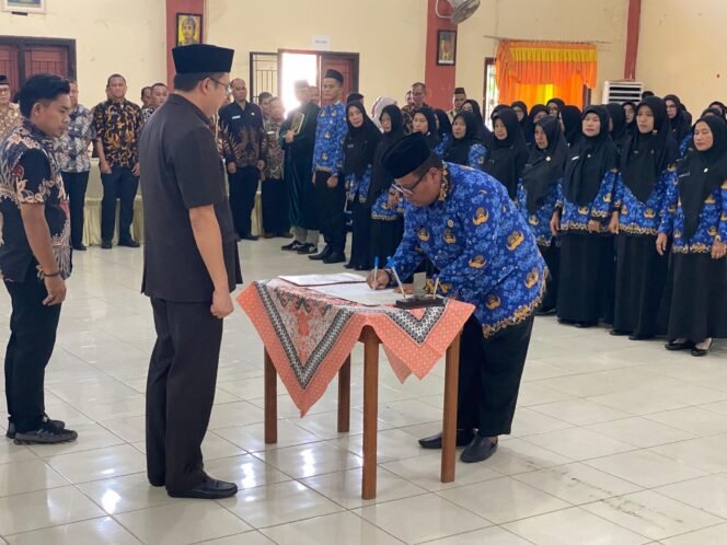 
Markus, S.H: Kunci Masa Depan di Tangan 144 Kepala Sekolah Bangka Barat