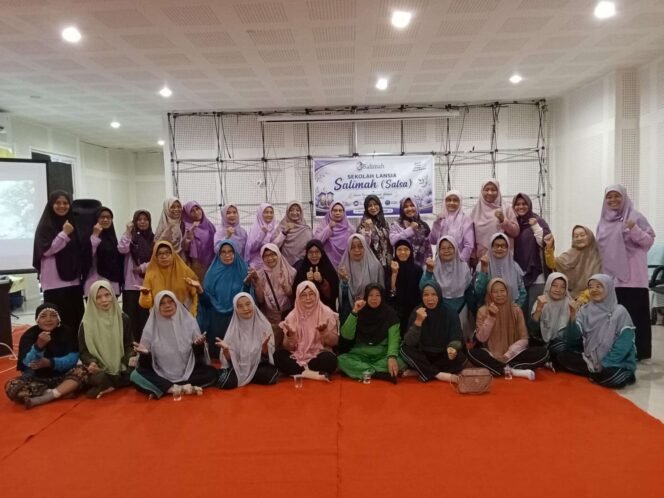 
Sekolah Lansia Farouk Yohansyah Jadi Simbol Baru Pendidikan Humanis di Bangka Barat
