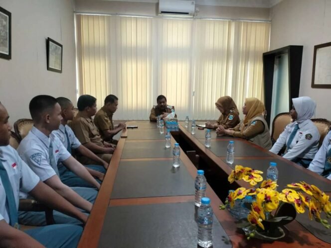 
Walikota Pangkalpinang Berikan Motivasi dan Arahan Kepada Putra-Putri Mengikuti Seleksi Paskibraka di tingkat Babel
