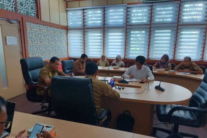 
Pemkot Pangkalpinang Mengadakan Rapat Fasilitasi Perizinan PIRT Bagi Pelaku UMKM 