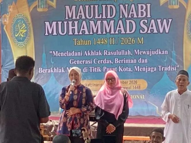 
Wawako Pangkalpinang Dessy Ayutrisna Menghadiri Acara Maulid Nabi Muhammad SAW 1448 H di Gedung Nasional