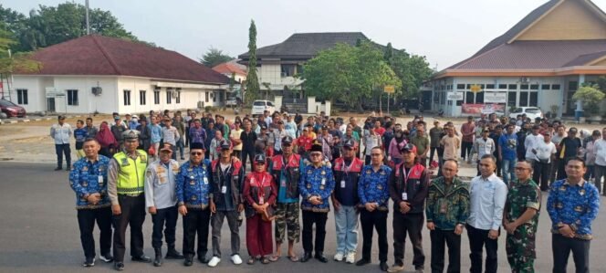 
					Prof Udin Melaksanaan Uji Smart Parking dan Pembagian Simbolis Rompi Juru Parkir di Kantor Walikota Pangkalpinang