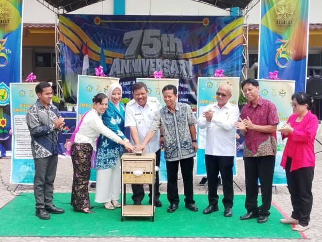 
					Wali Kota Pangkalpinang Hadiri HUT ke-75 SMP Santa Theresia, Apresiasi Komitmen Pendidikan